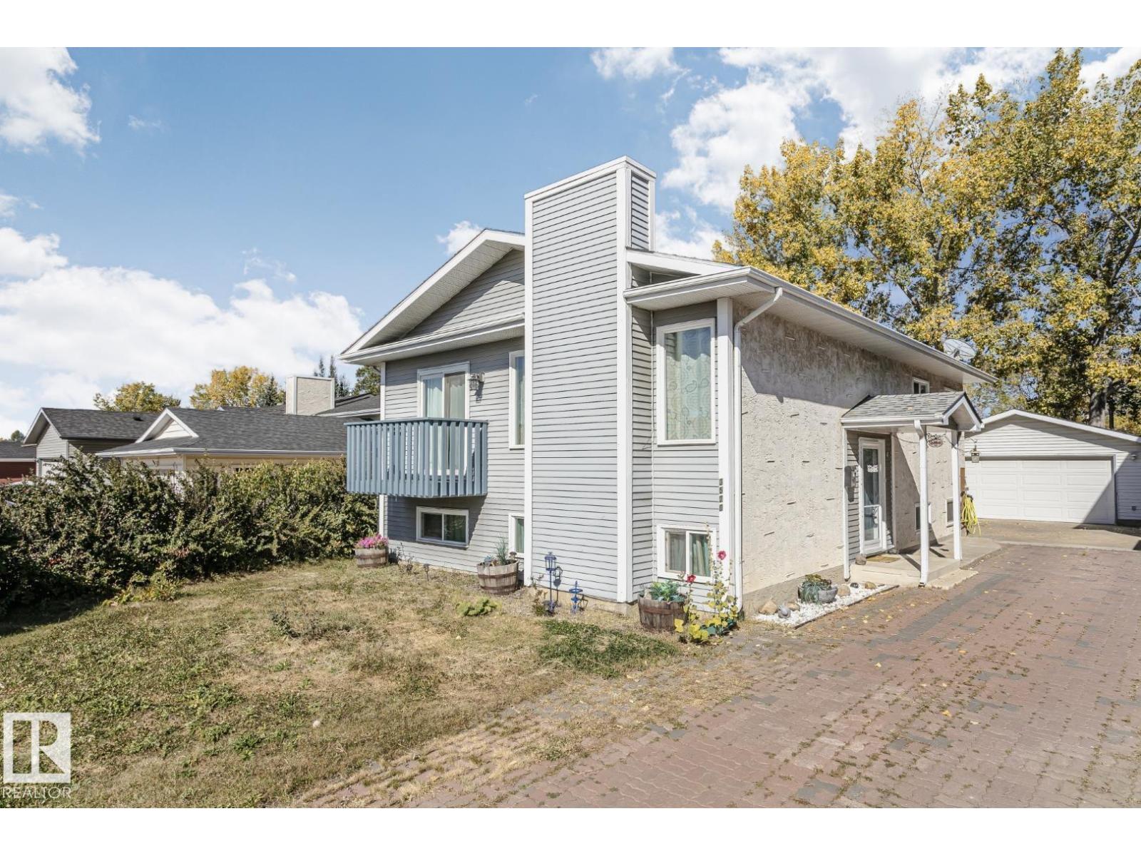 33 Av Nw Unit 3520, Edmonton, AB T6L 5G6