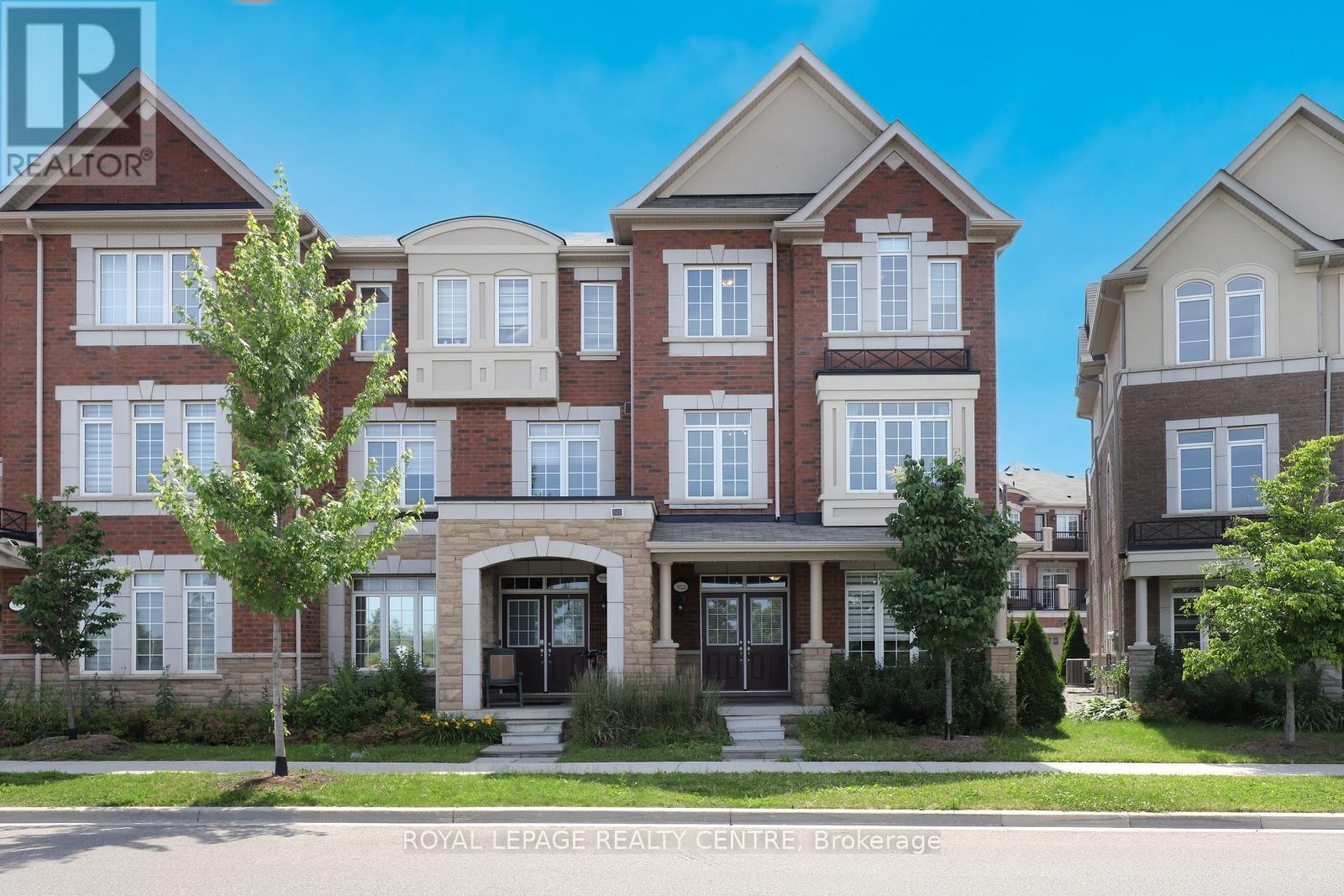 3020 George Savage Ave, Oakville, ON L6M 0Z1