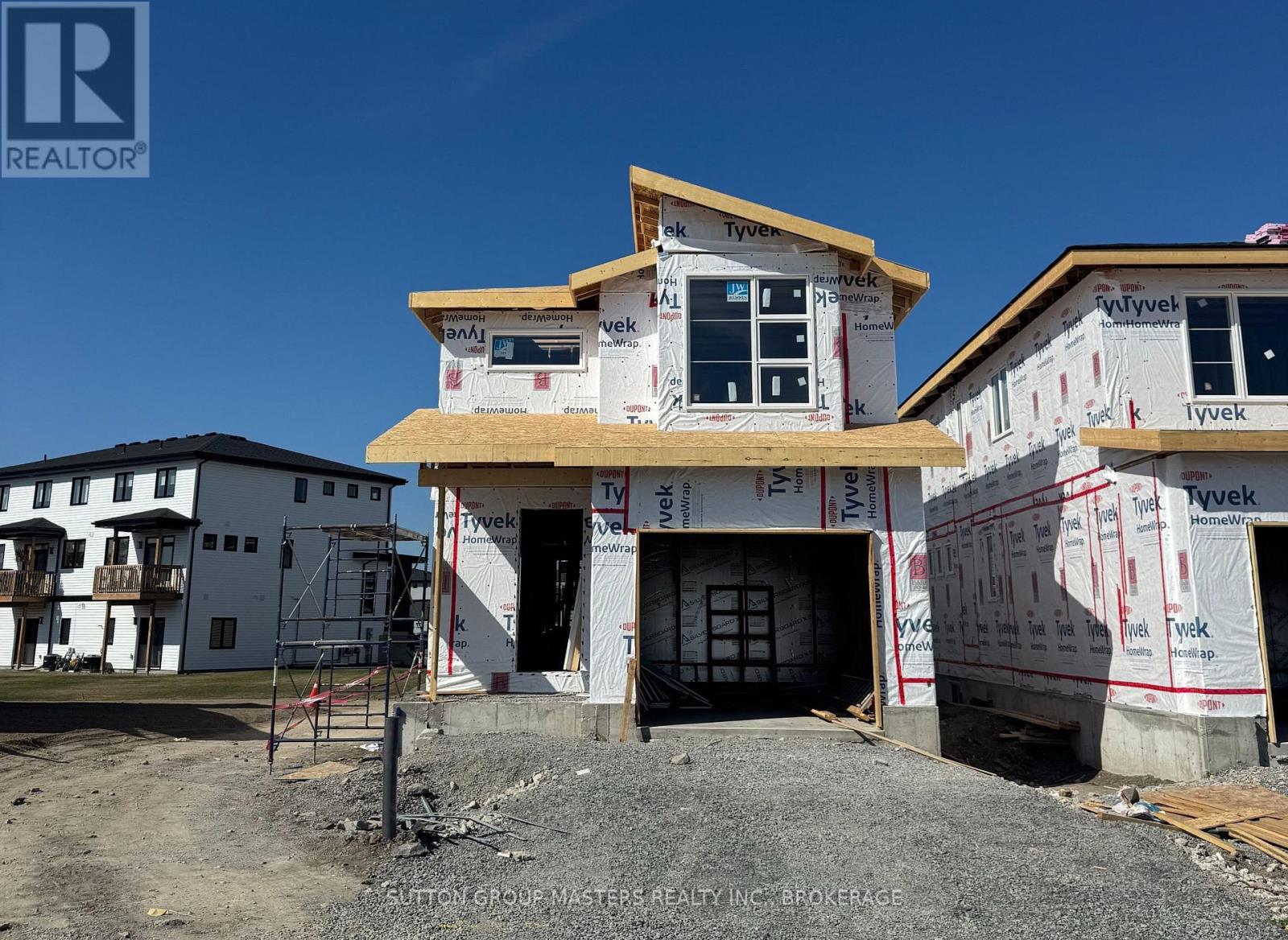 230 Dr Richard James Cres, Loyalist Amherstview, ON K7N 0E5