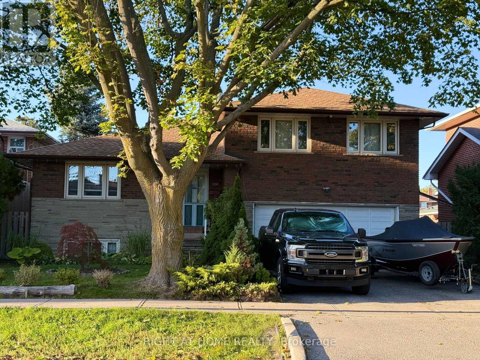 258 La Rose Ave, Toronto Willowridge-martingrove-richview, ON M9P 1B7