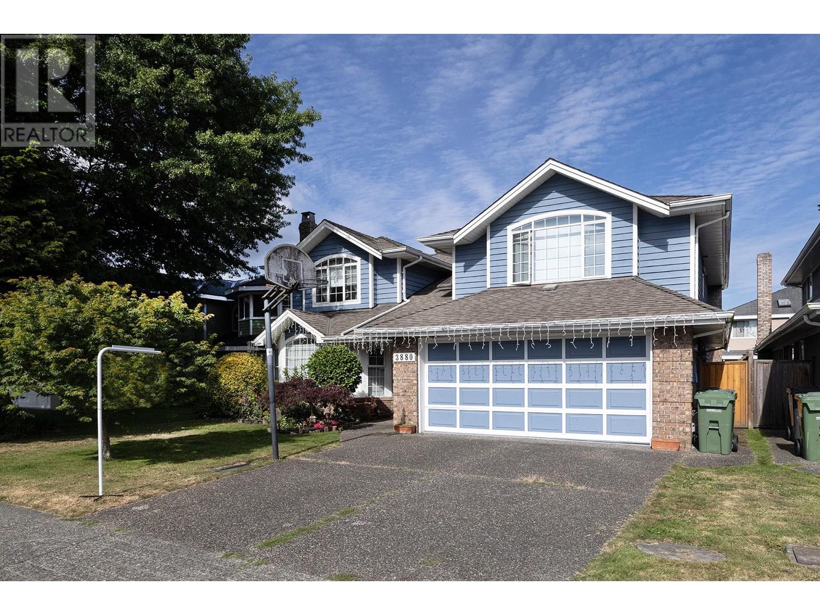 3880 Stolberg St, Richmond, BC V6X 3N6