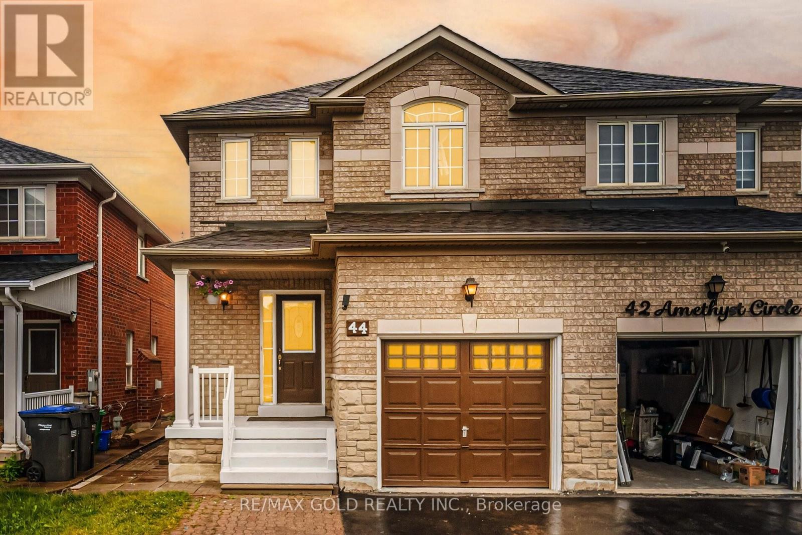 44 Amethyst Cir, Brampton, ON L6P 0Z3