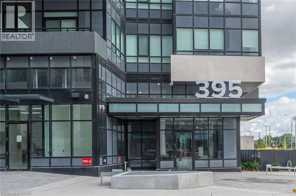 395 Dundas Street Unit 819, Oakville, ON L6M 4M2