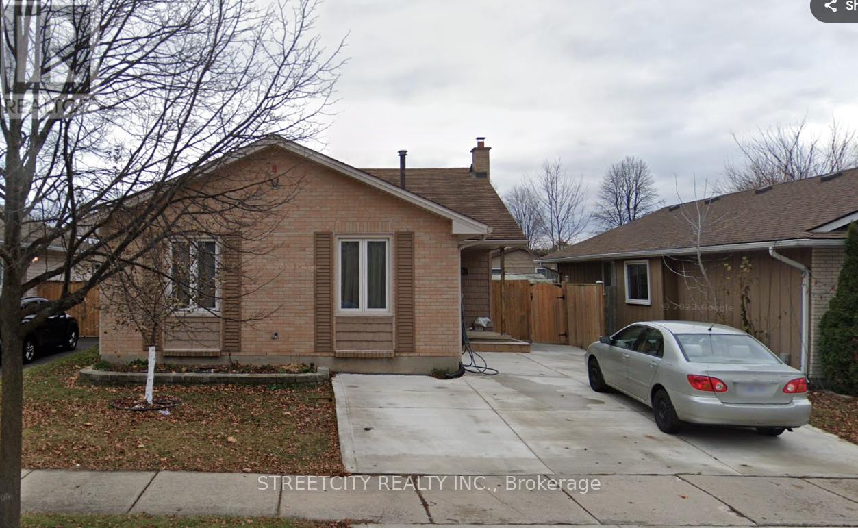 43 Renny Cres, London, ON N6E 2C4