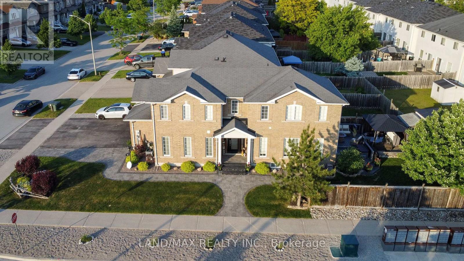 88 Lookout St, Essa Angus, ON L3W 0E6