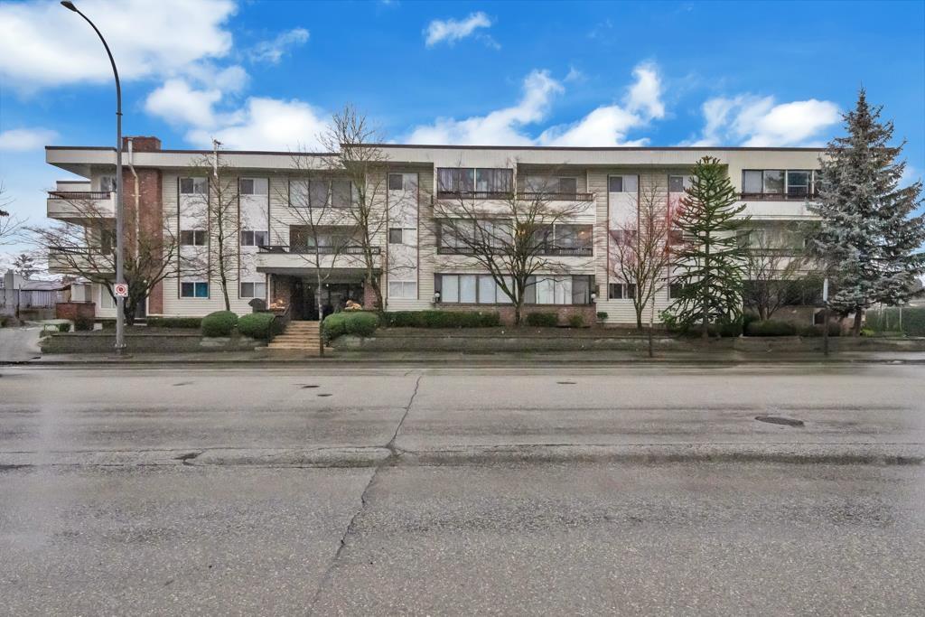 2211 Clearbrook Road Unit 215 Rd, Abbotsford, BC V2T 2X4