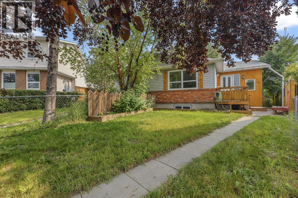 187 Deerview Way SE, Calgary, AB T2X 3R8