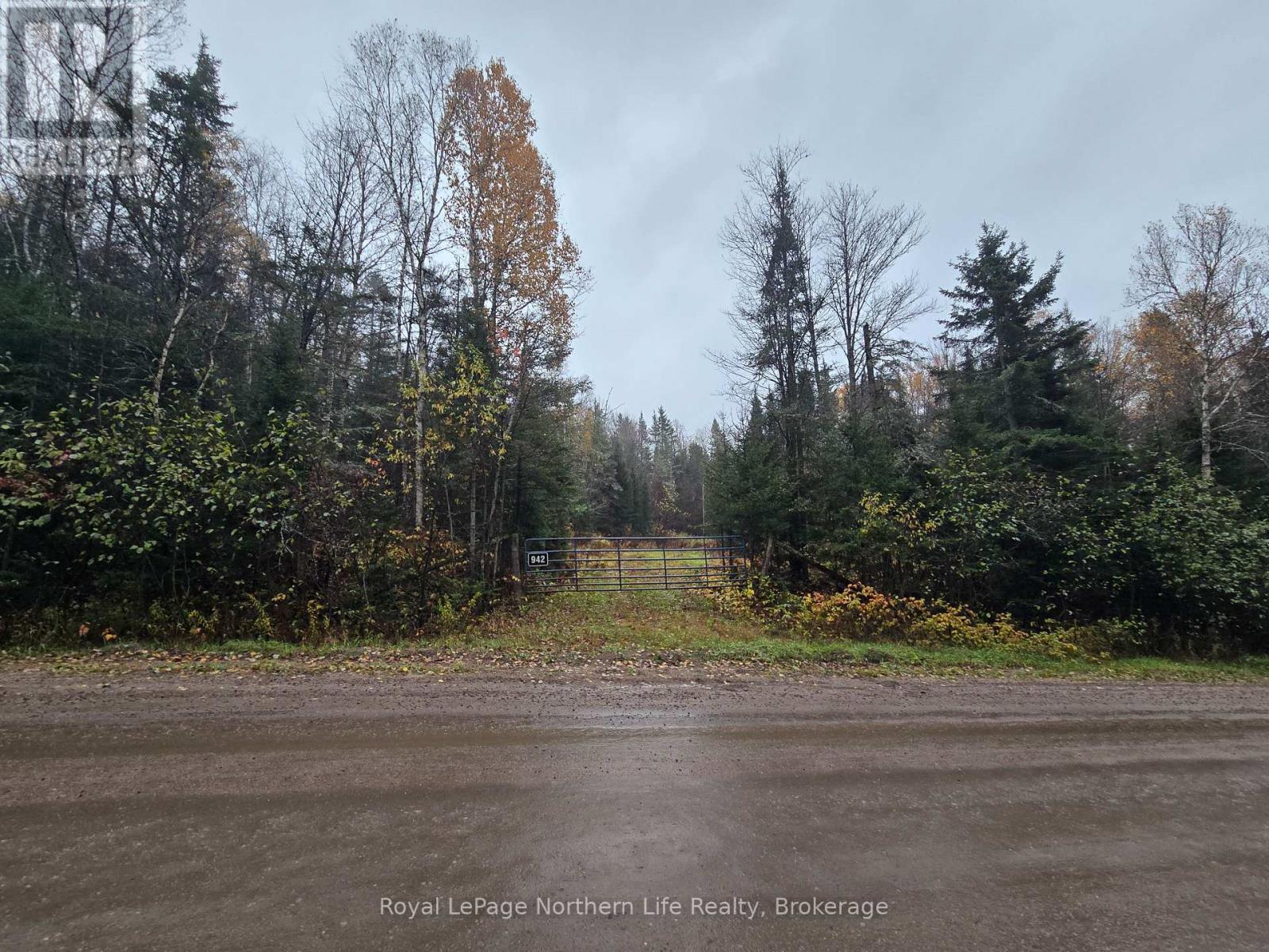 942 Developement Rd, Bonfield, ON P0H 2E0
