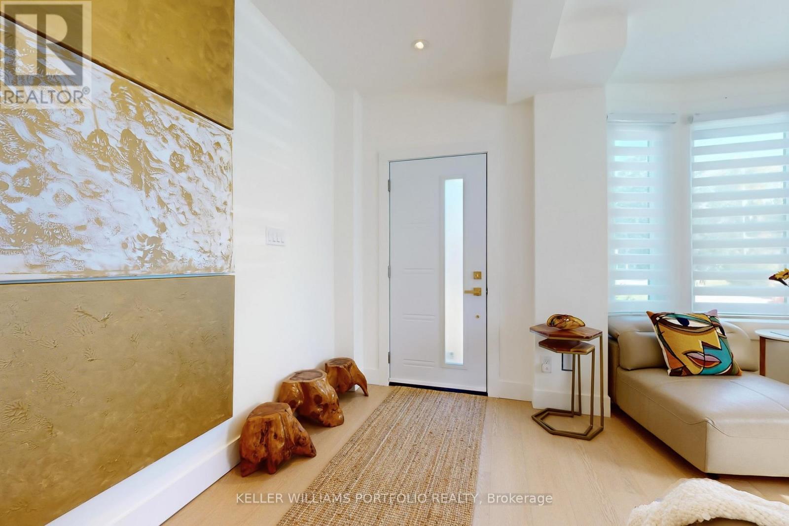 22 Pitt Ave, Toronto, ON M1L 2R1