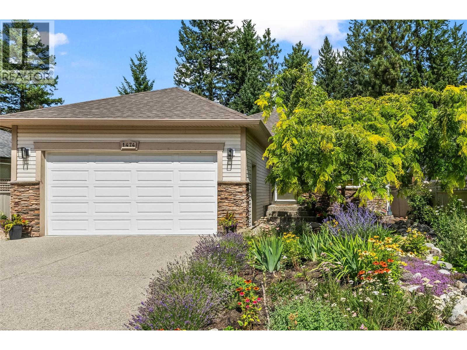 1474 Rose Meadow Dr, West Kelowna, BC V1Z 4A3