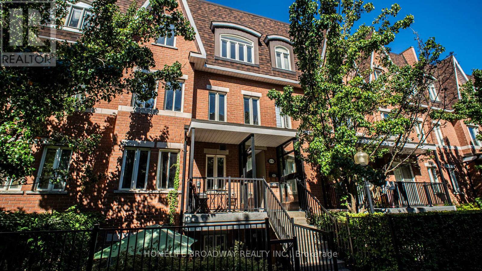 362 312 John St, Markham, ON L3T 0A7