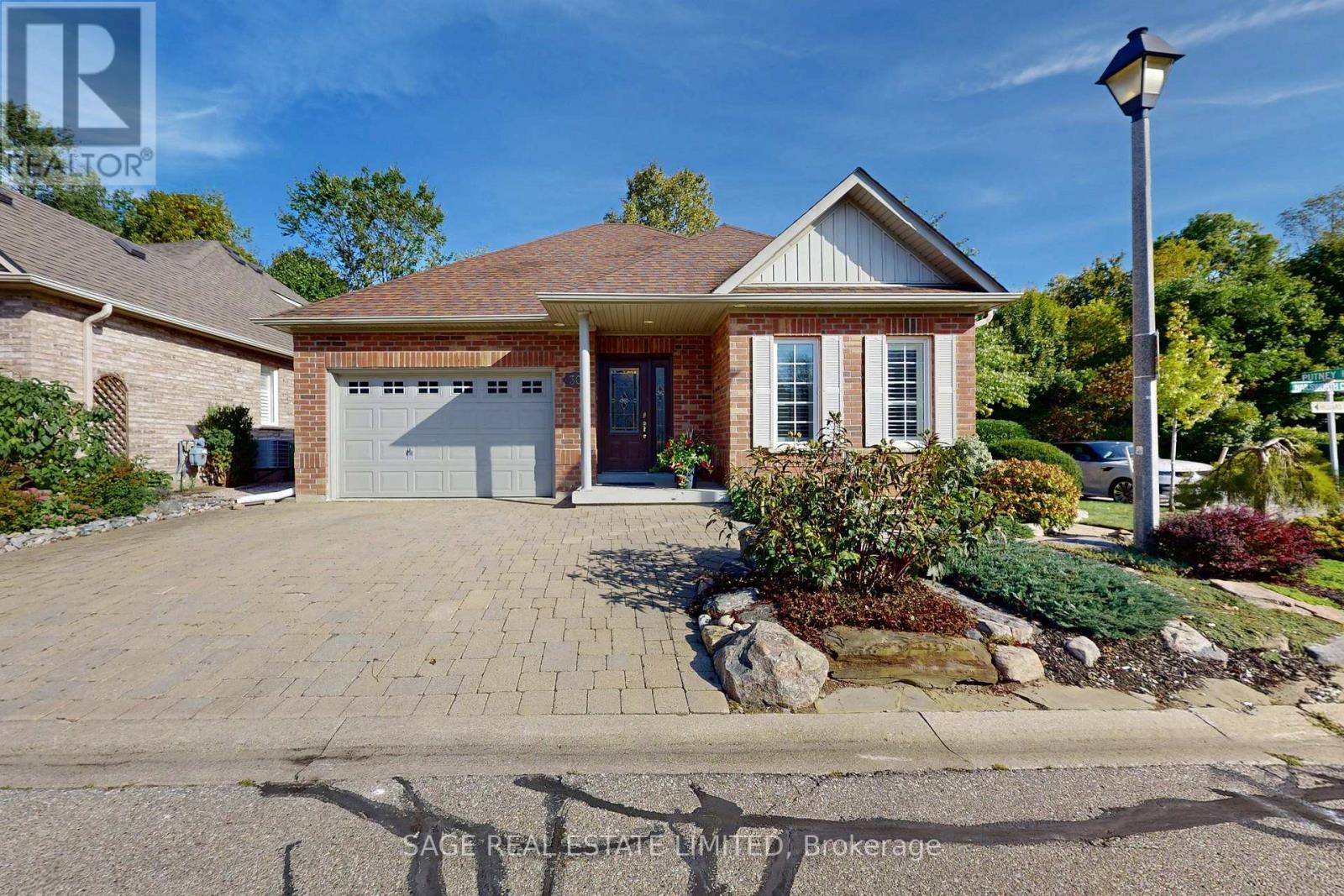 30 Nailsworth Cres, Caledon, ON L7C 1R3