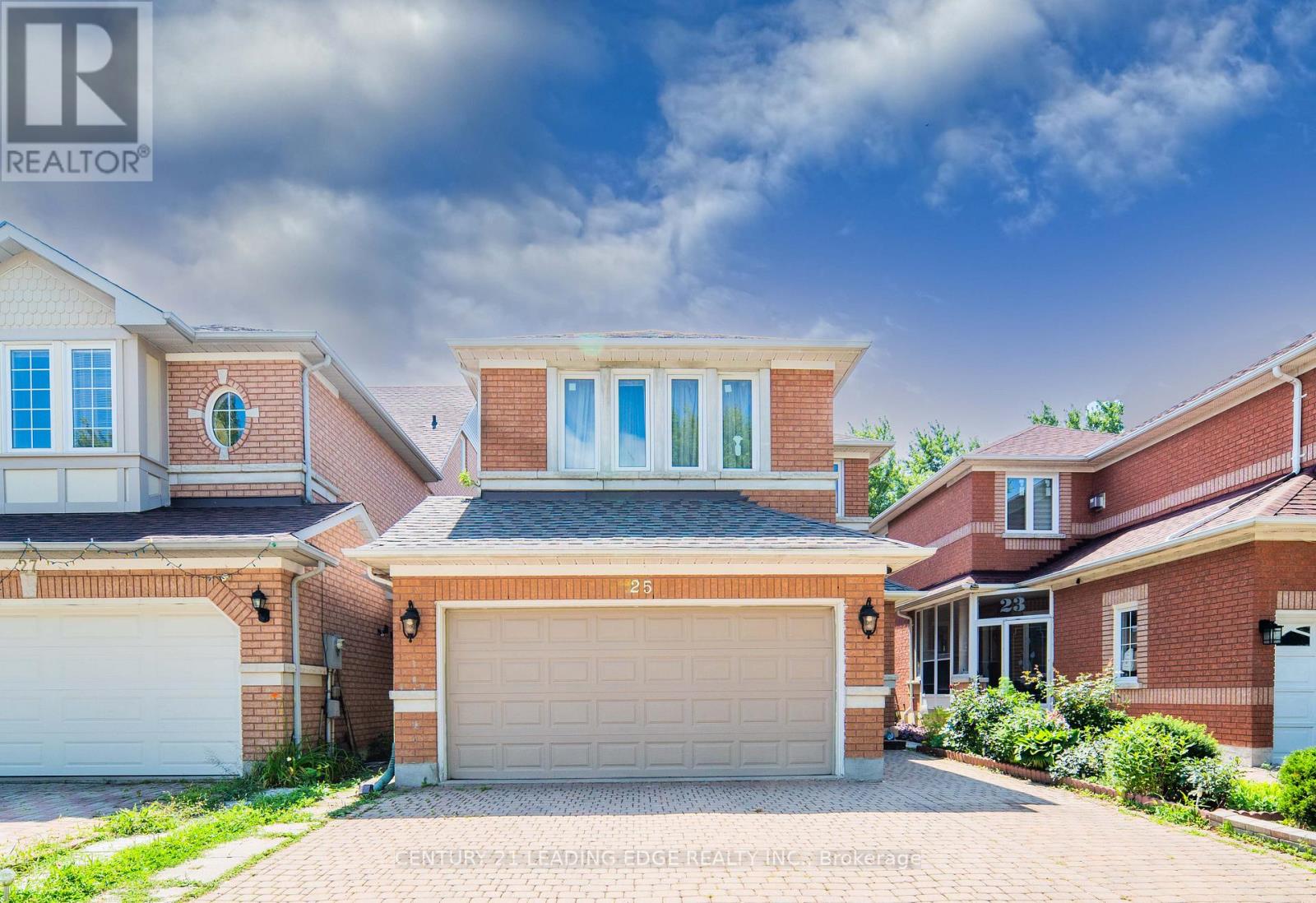 25 Eastpine Dr, Markham, ON L3R 4Z2