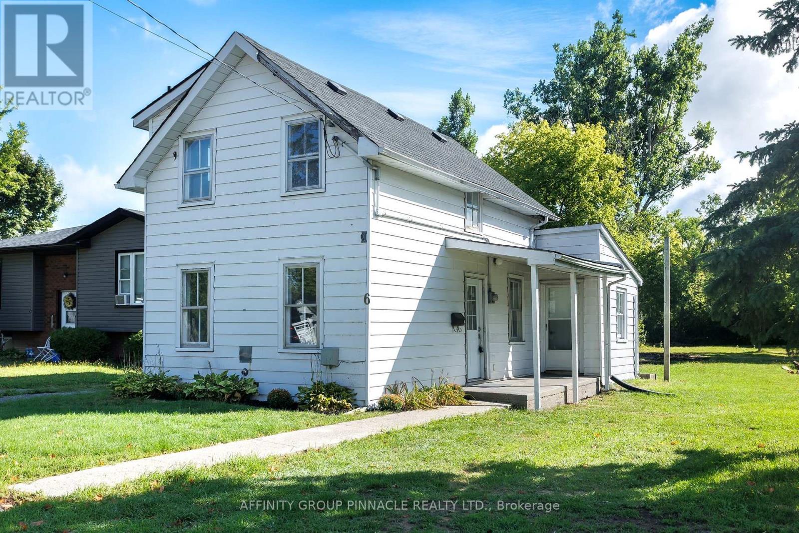 6 Duke St, Kawartha Lakes, ON K9V 2K4