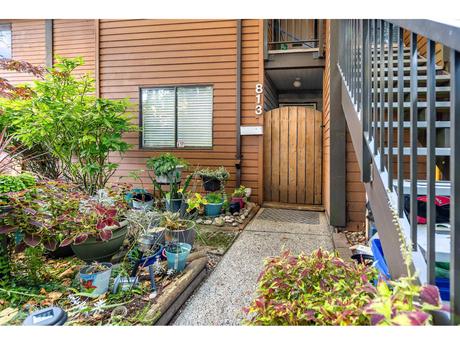 10620 150th Street Unit 813, Surrey, BC V3R 7S1