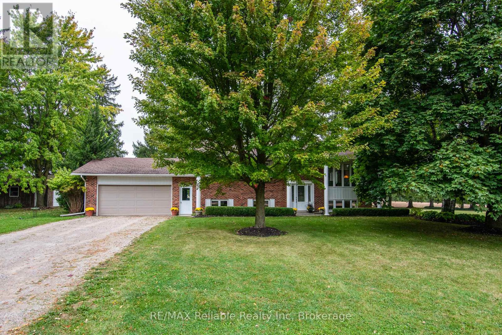 3492 182 Rd R 2 Rd, West Perth, ON N0K 1E0
