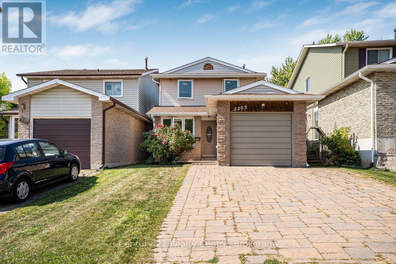 2203 Middlesmoor Cres, Burlington, ON L7P 3X2