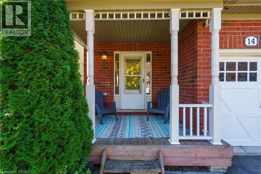 14 Fox Run, Hamilton, ON L0R 2H8