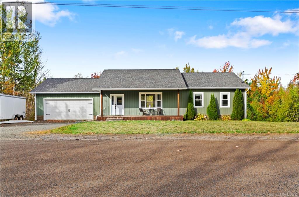 31 Lyman St, Burton, NB E2V 0H9