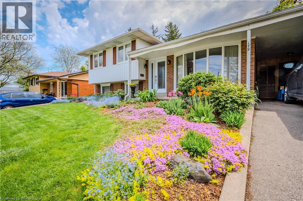 179 Buckingham Dr, Hamilton, ON L9C 2G9