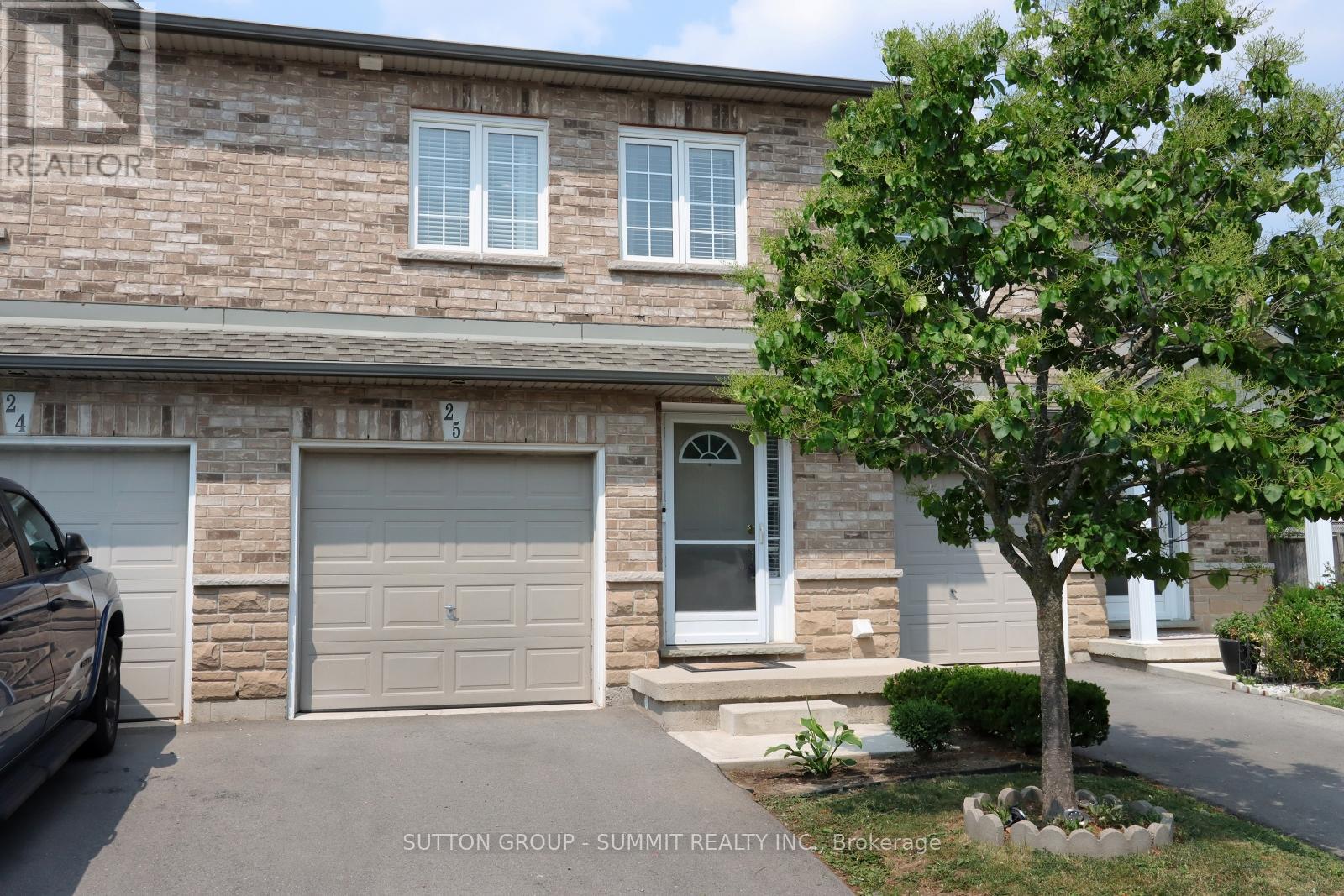 25 1771 Upper Wentworth St, Hamilton, ON L9B 2Y2