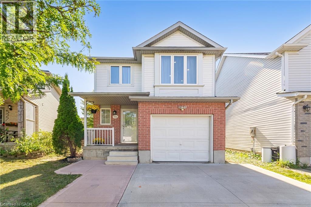 525 Chablis Dr, Waterloo, ON N2T 2Y1