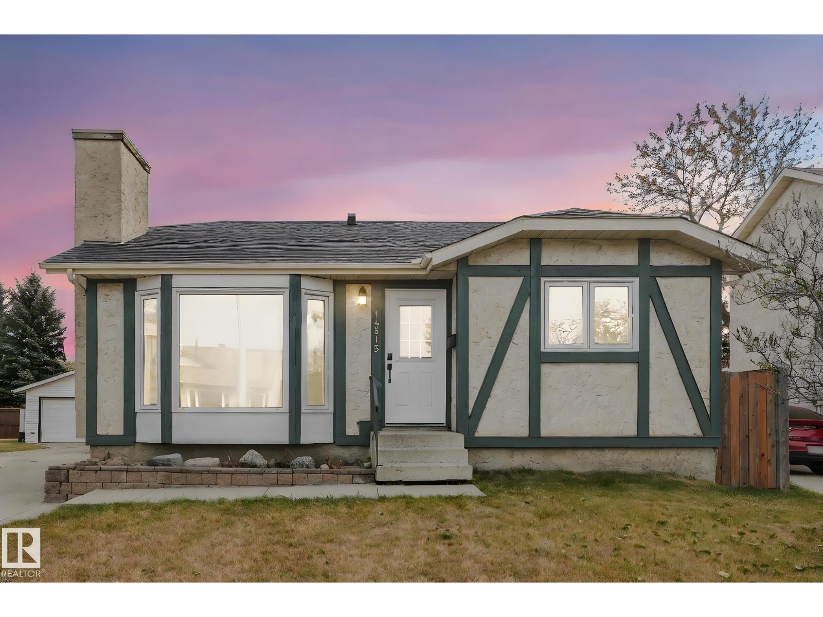 29 St Nw Unit 14515, Edmonton, AB T5Y 2E1