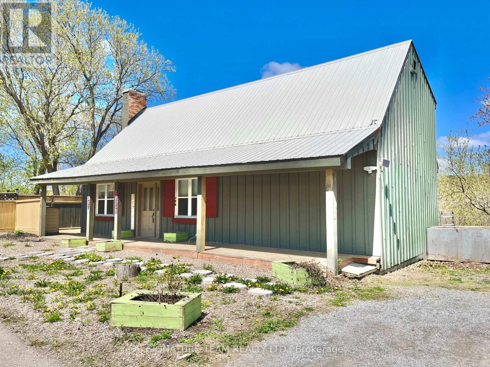 187 Queen St, Bonnechere Valley, ON K0J 1T0
