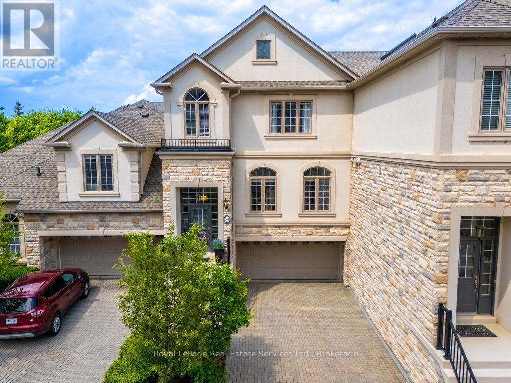 34 2400 Neyagawa Blvd, Oakville, ON L6H 7P5