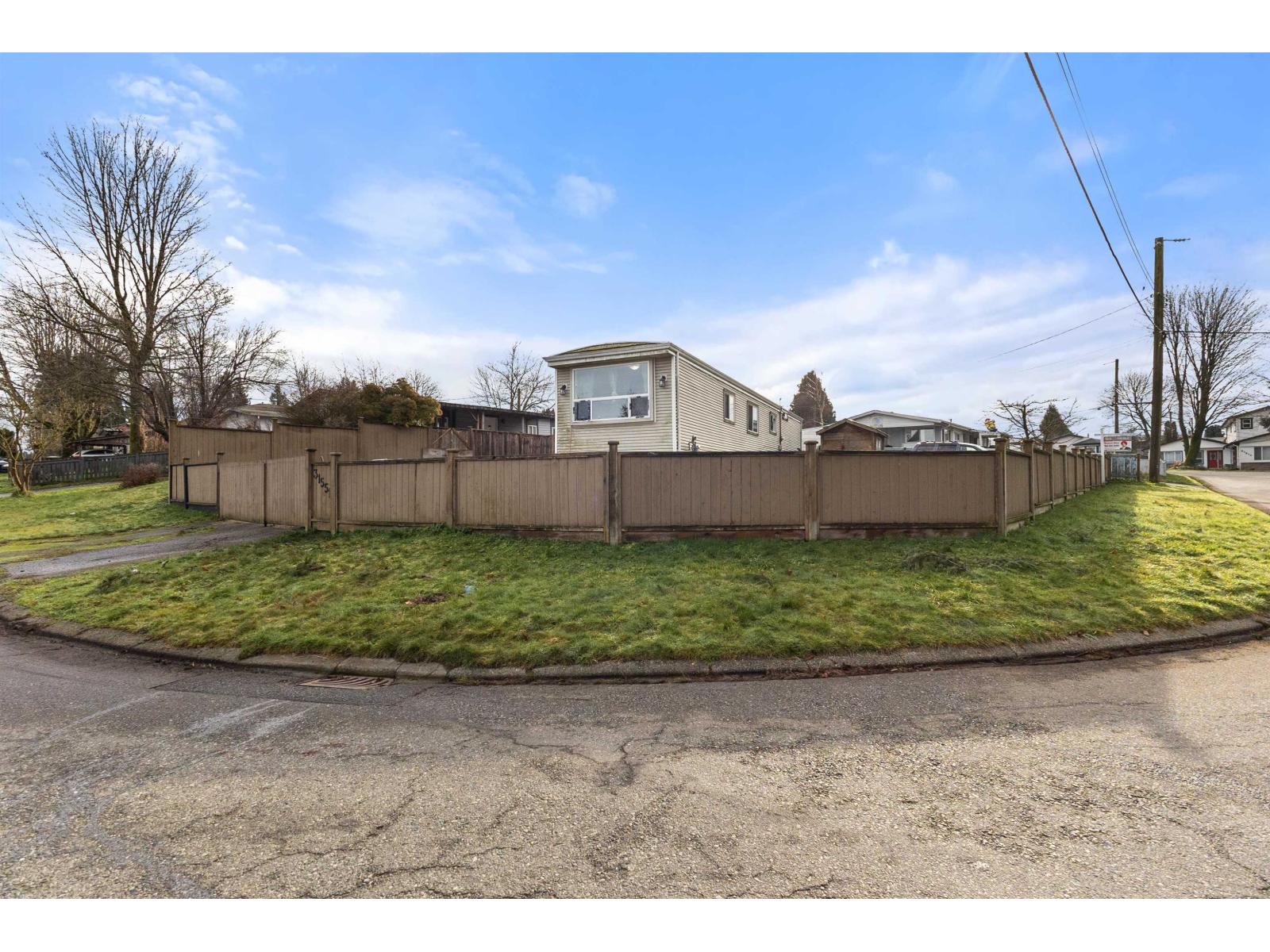 31551 Monarch Ct, Abbotsford, BC V2T 6M6
