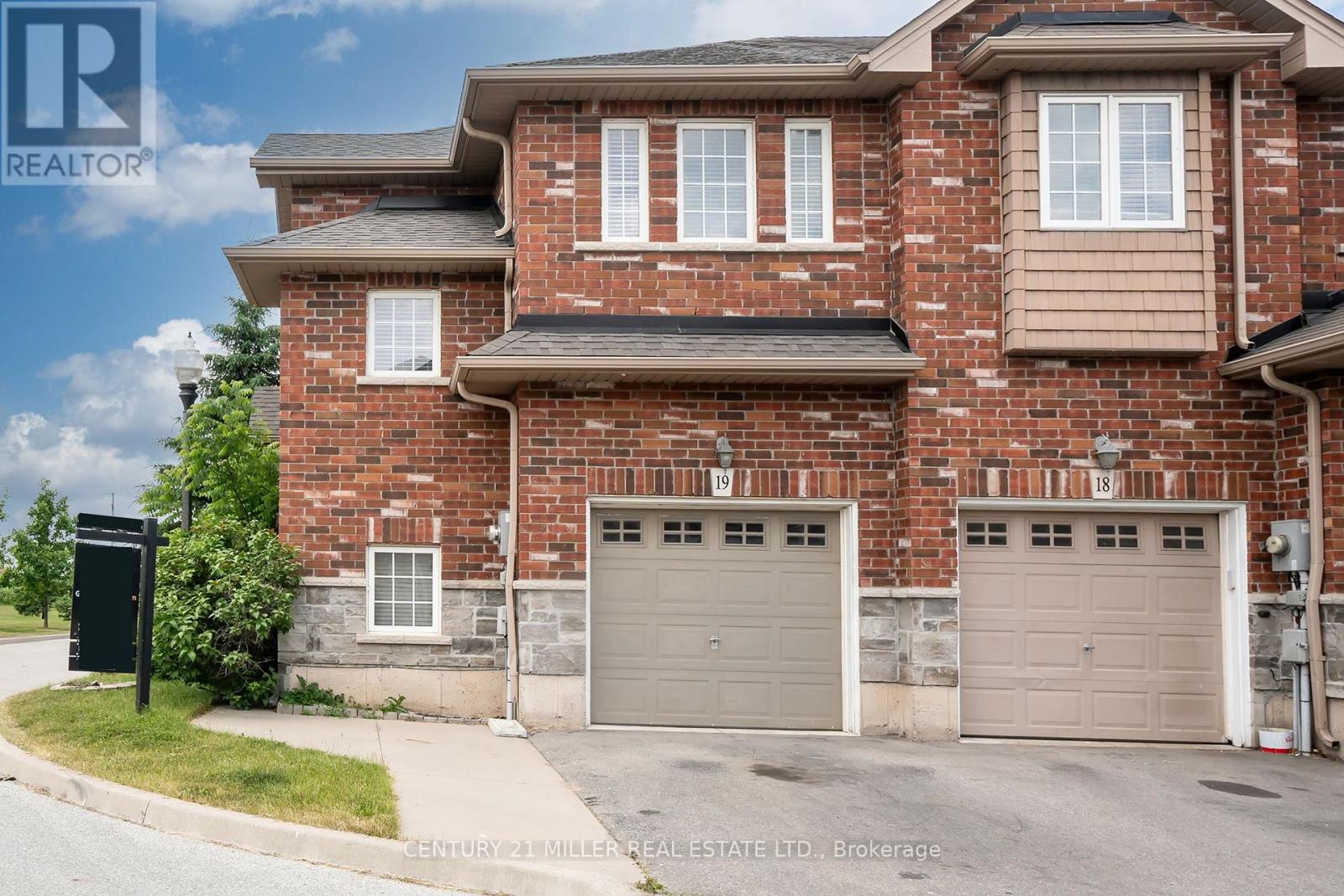 19 45 Seabreeze Cres, Hamilton, ON L8E 0G1
