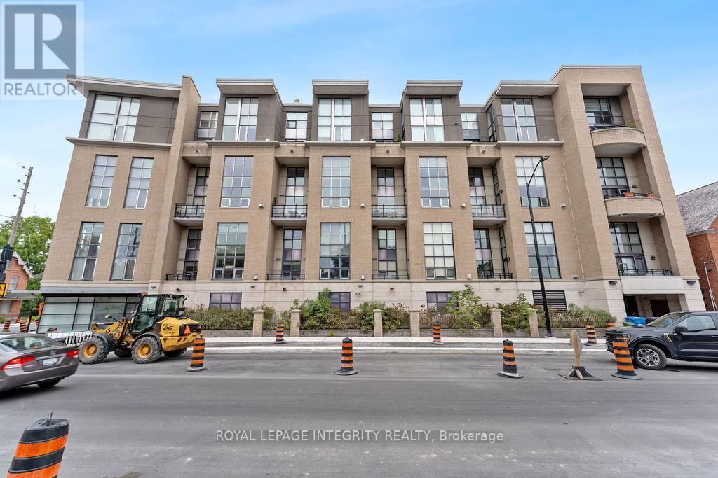 111 29 Main St, Ottawa, ON K1S 1B1