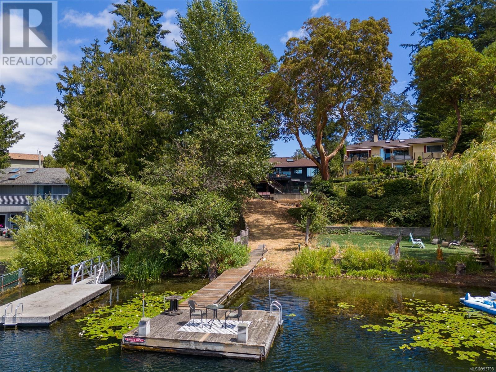 2880 Leigh Rd, Langford, BC V9B 4G3