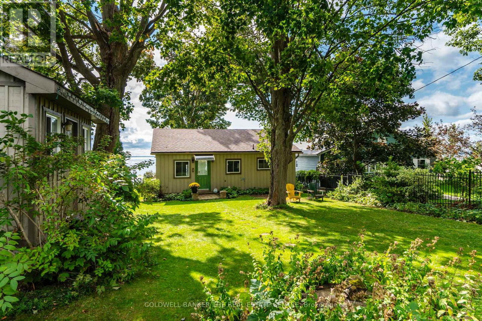 115 Lakeshore Rd W, Oro-medonte, ON L0L 2E0