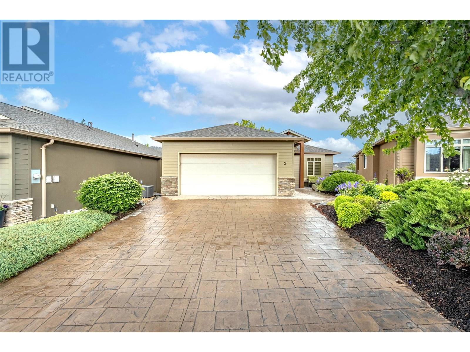 6833 Meadows Drive Unit 2, Oliver, BC V0H 1T4