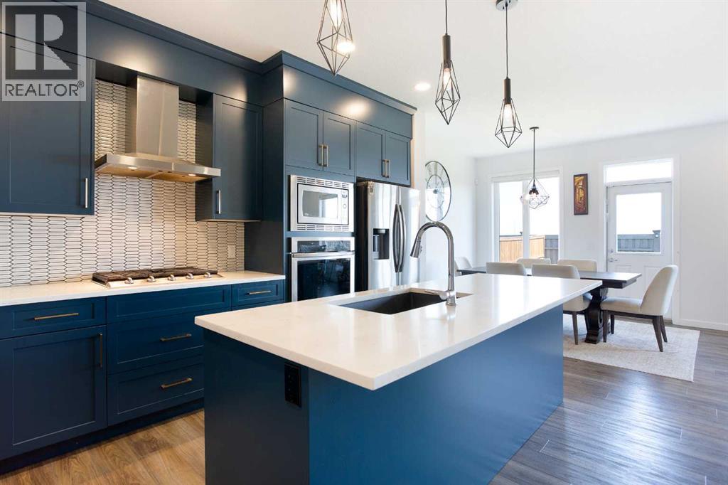 82 Magnolia Ct SE, Calgary, AB T3M 3M6