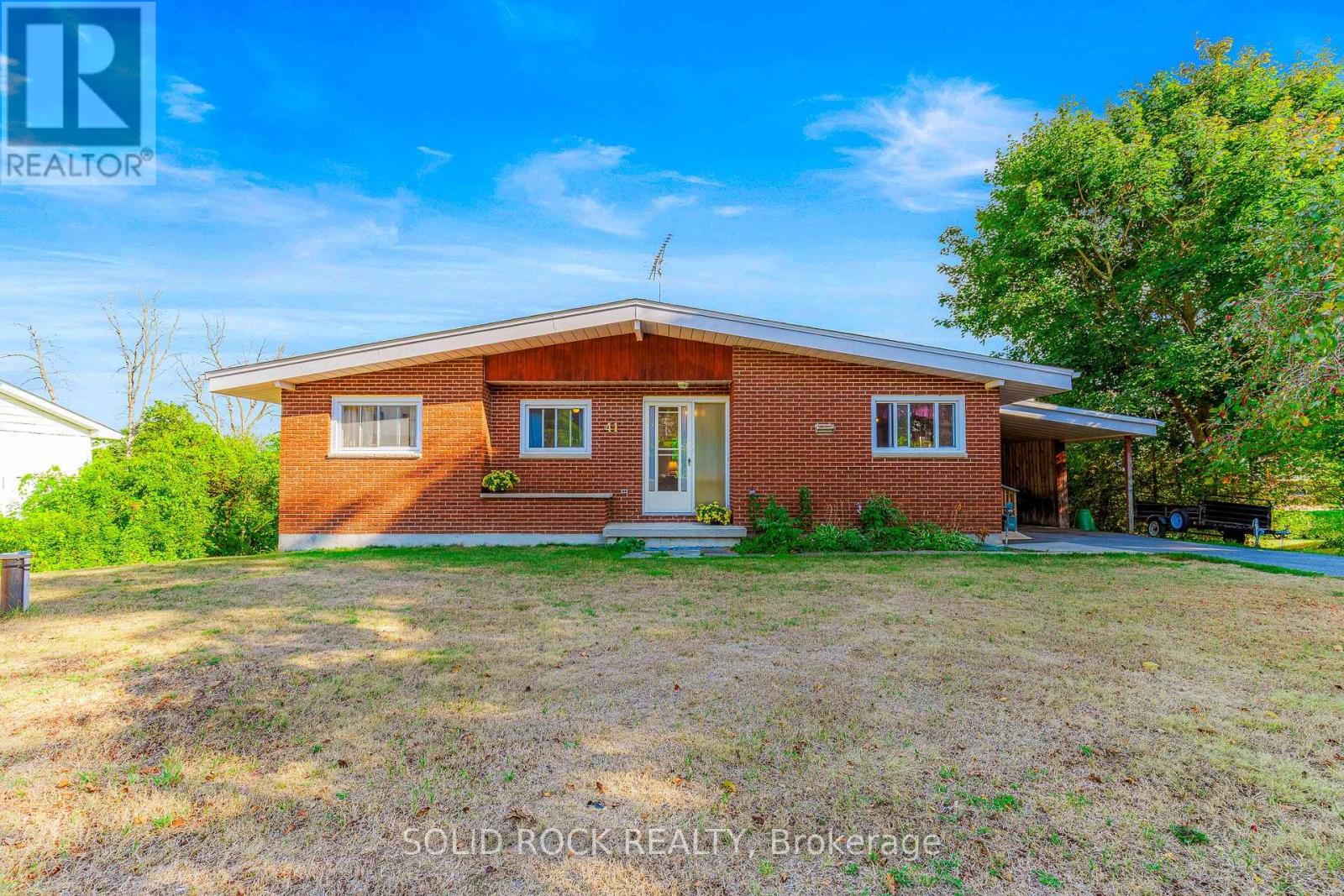 41 Sarah St, Augusta, ON K0E 1P0