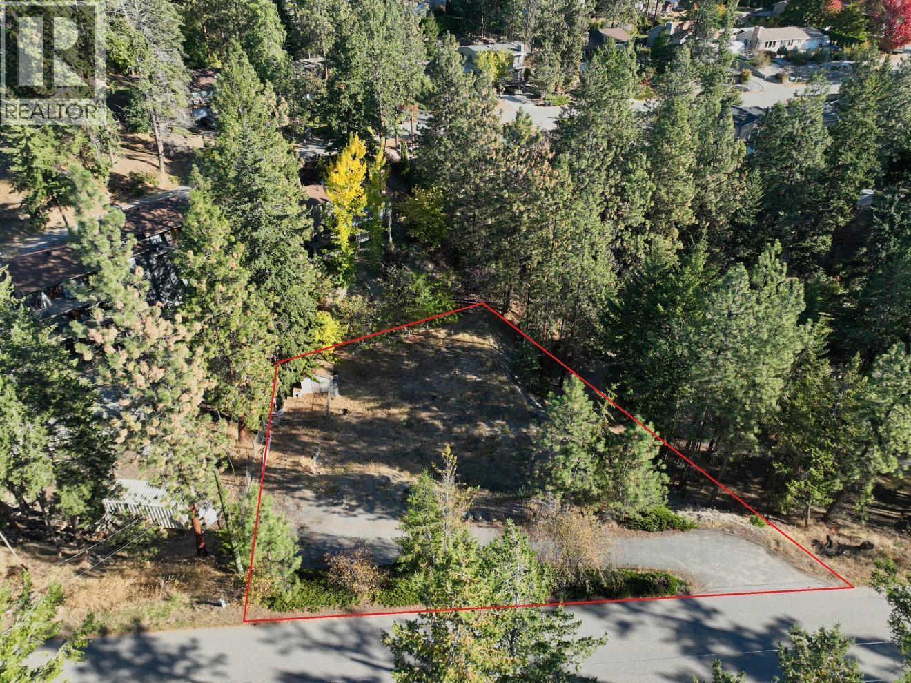 5251 Coldham Rd, Peachland, BC V0H 1X2