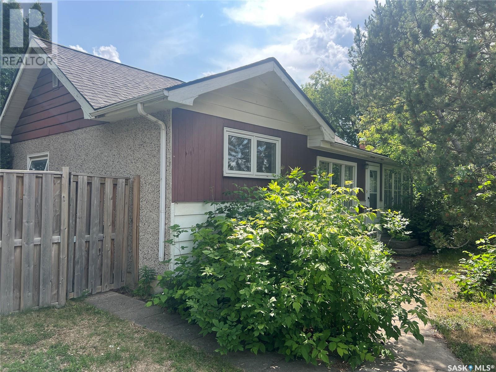565 15 Street West, Prince Albert, SK S6V 3R3