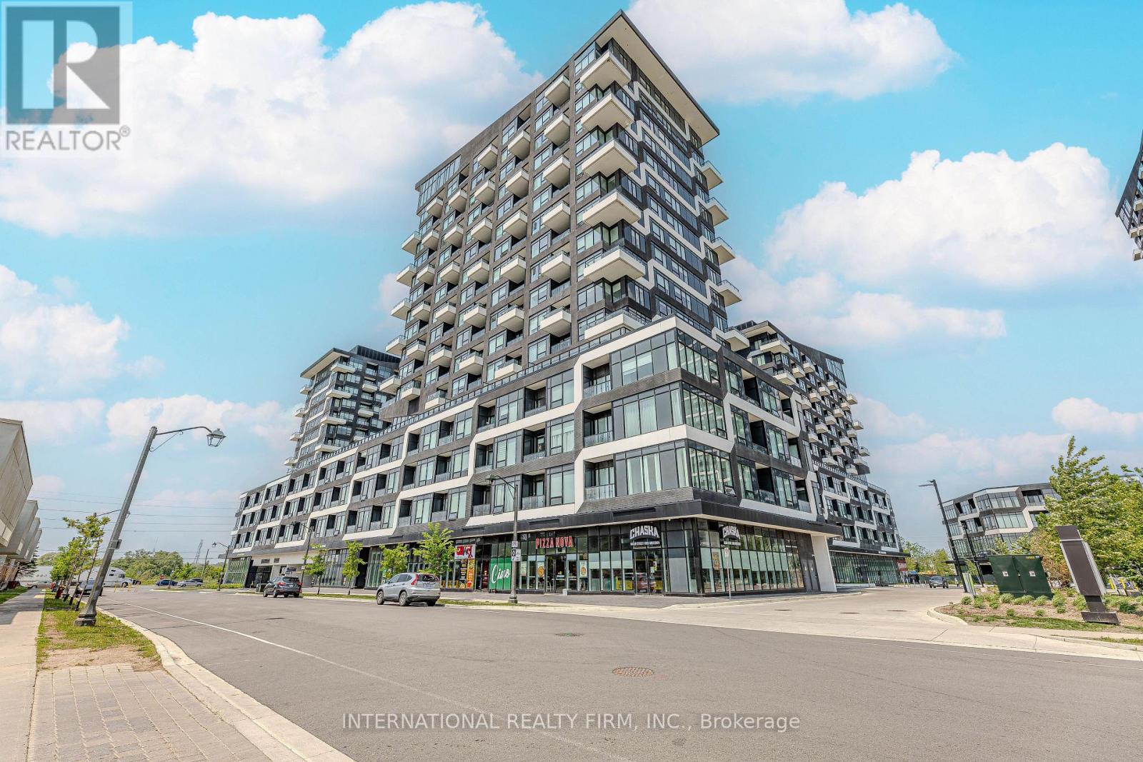 1307 2481 Taunton Rd, Oakville, ON L6H 3R7