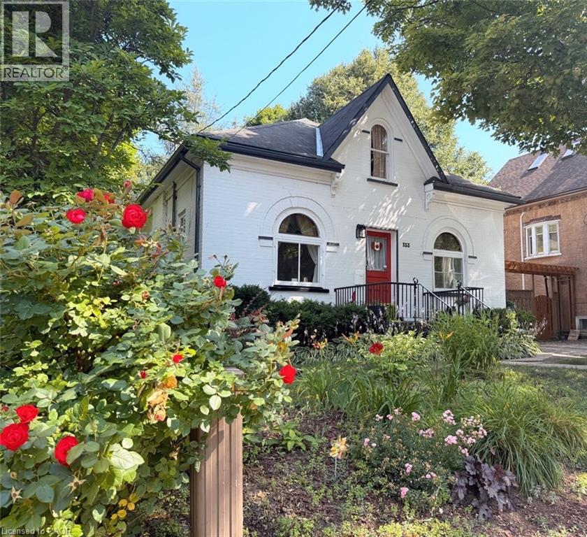 133 David St, Kitchener, ON N2G 1Y1