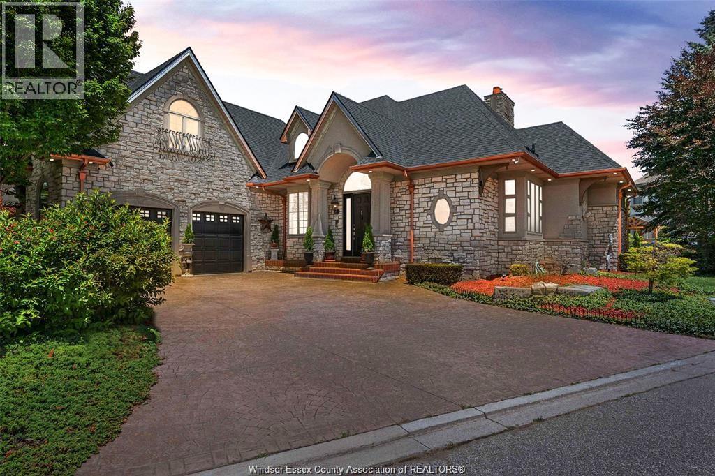 490 Shoreview, Windsor, ON N8P 1M7