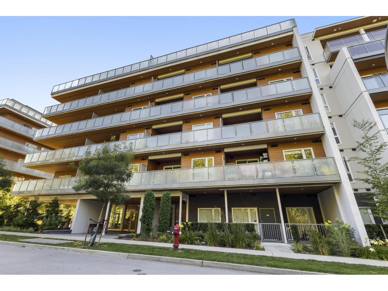 8447 202 Street Unit 403, Langley, BC V2Y 2B7