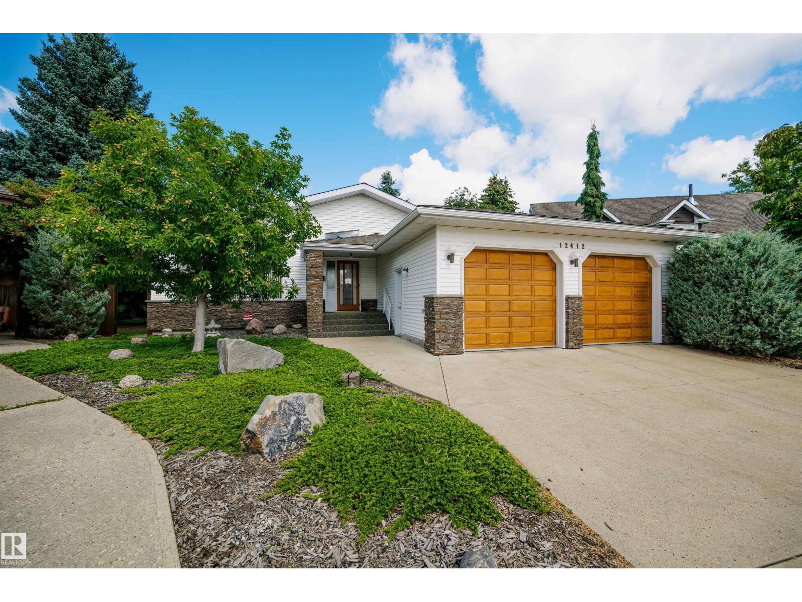28 Av Nw Unit 12412, Edmonton, AB T6J 4E4