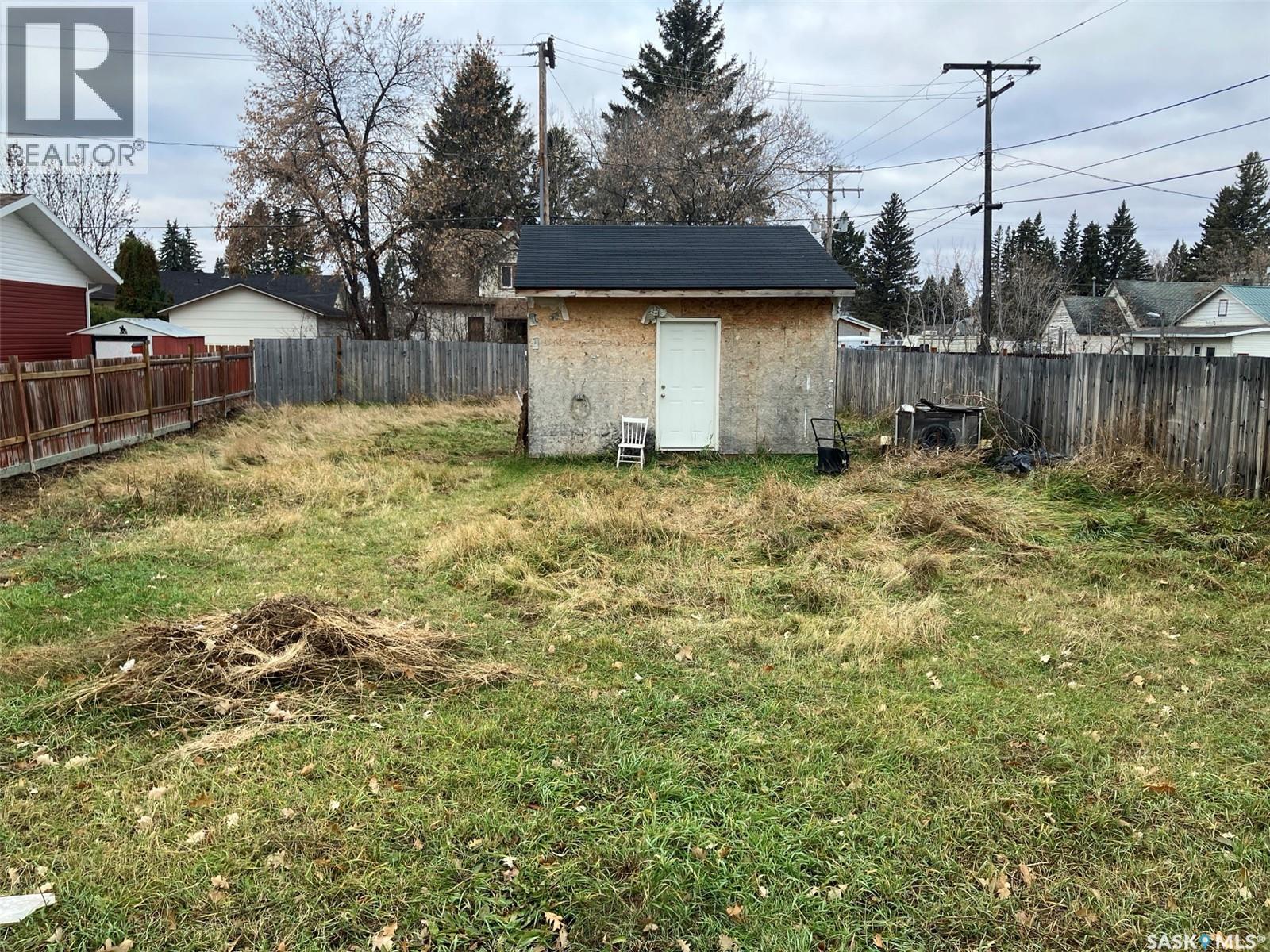 201 Railway Ave, White Fox, SK S0J 3B0