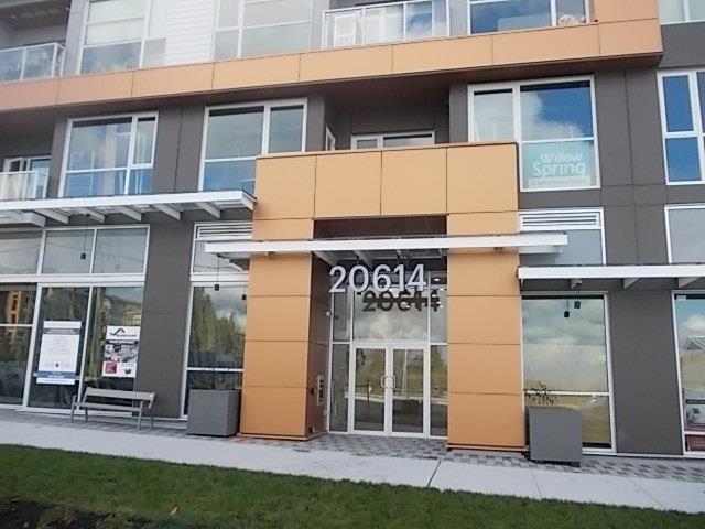 20614 80 Avenue Unit 306, Langley, BC V2Y 3W7