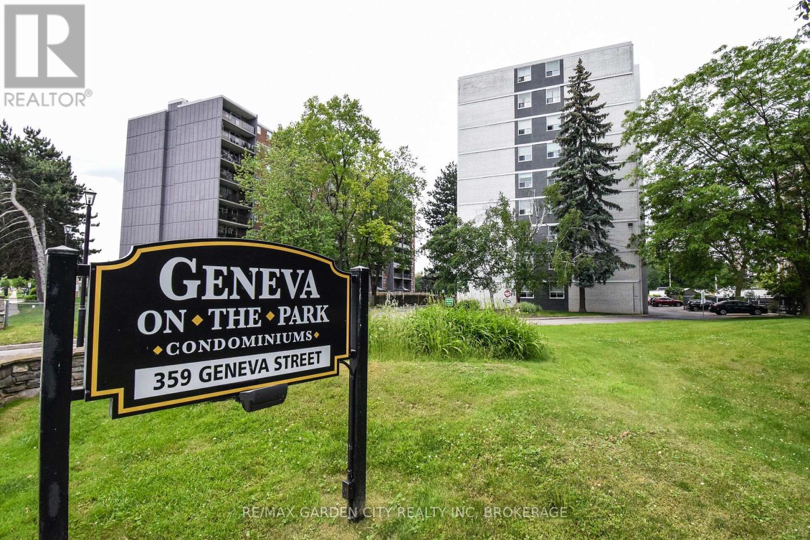 811 359 Geneva St, St. Catharines, ON L2N 2G5