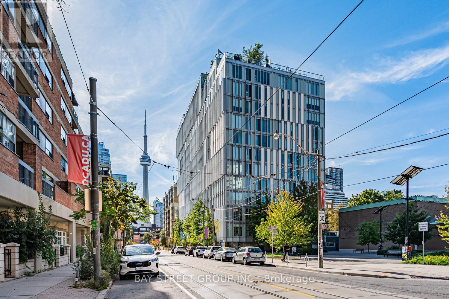 1008 50 Mccaul St, Toronto, ON M5T 0B6