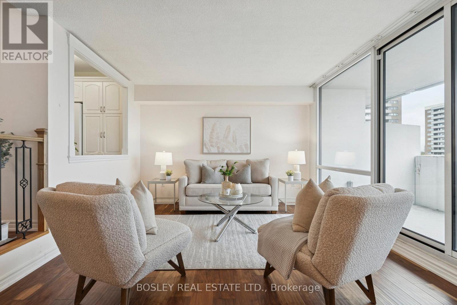 1108 250 Scarlett Rd, Toronto, ON M6N 4X5
