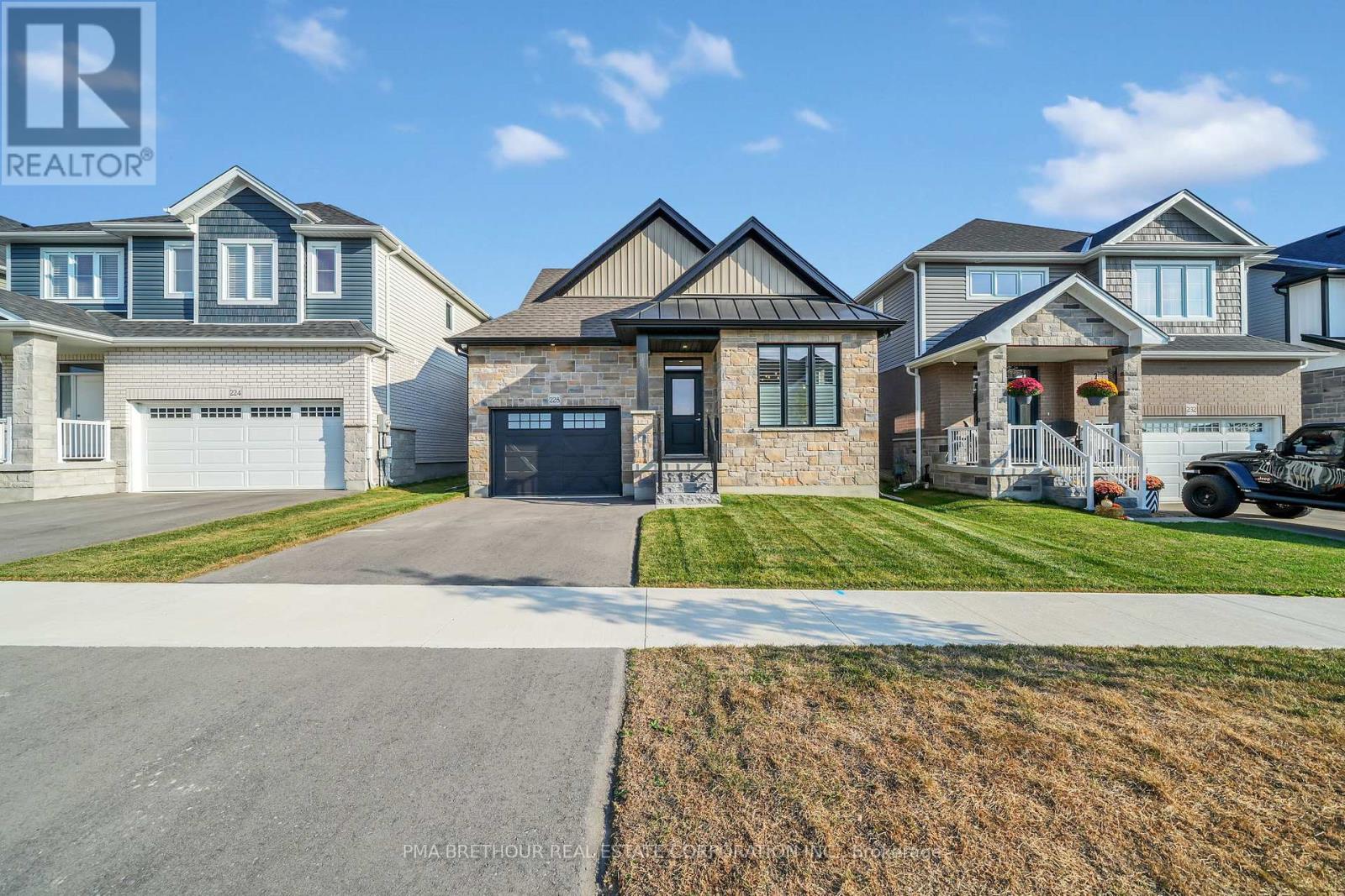 228 Haylock Ave, Centre Wellington, ON N0B 1S0